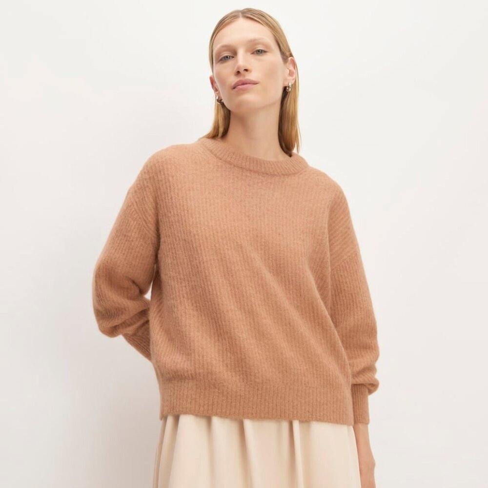 Everlane The Alpaca Crew Sweater in Warm Taupe Size Small